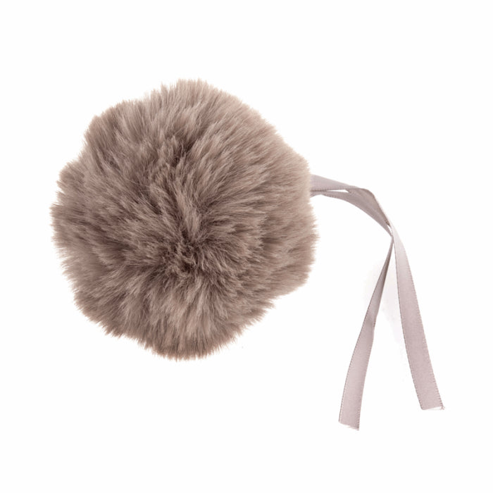 AW1 - Ziah Luxury Pom Hat