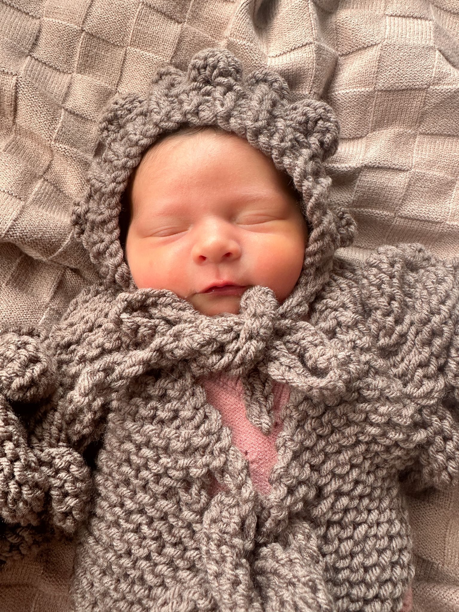 AW1 - Ziah Bubble Bonnet