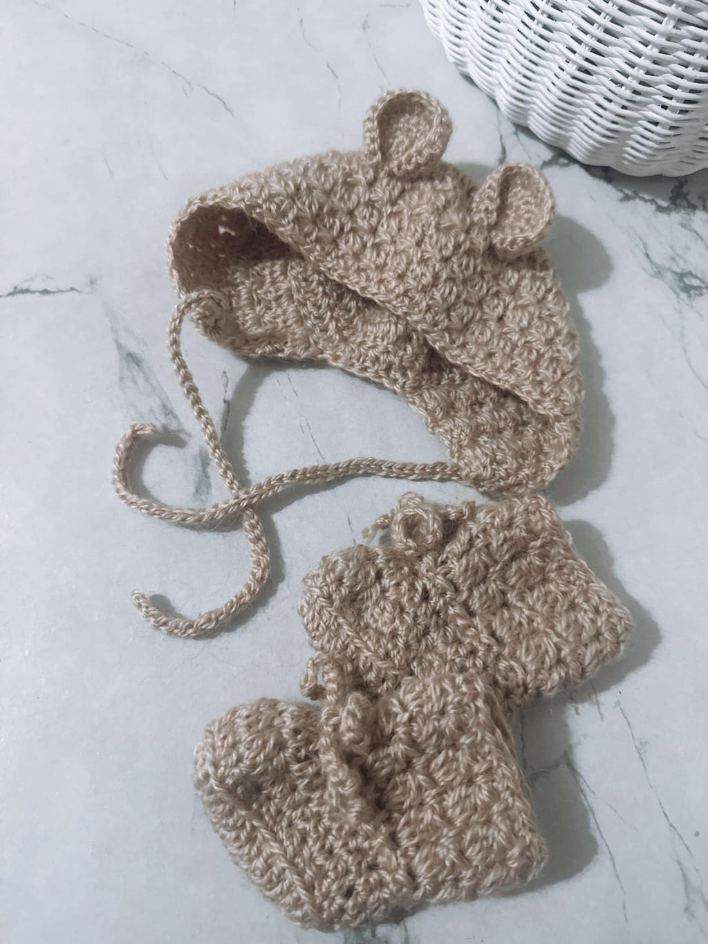 AW1 - Ziah Mohair Bear Bonnet & Booties Beige